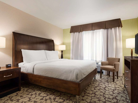 石溪希尔顿花园酒店主图