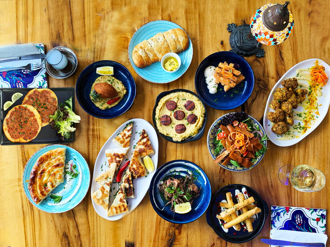 布罗德海滩餐馆和美食-Alachati