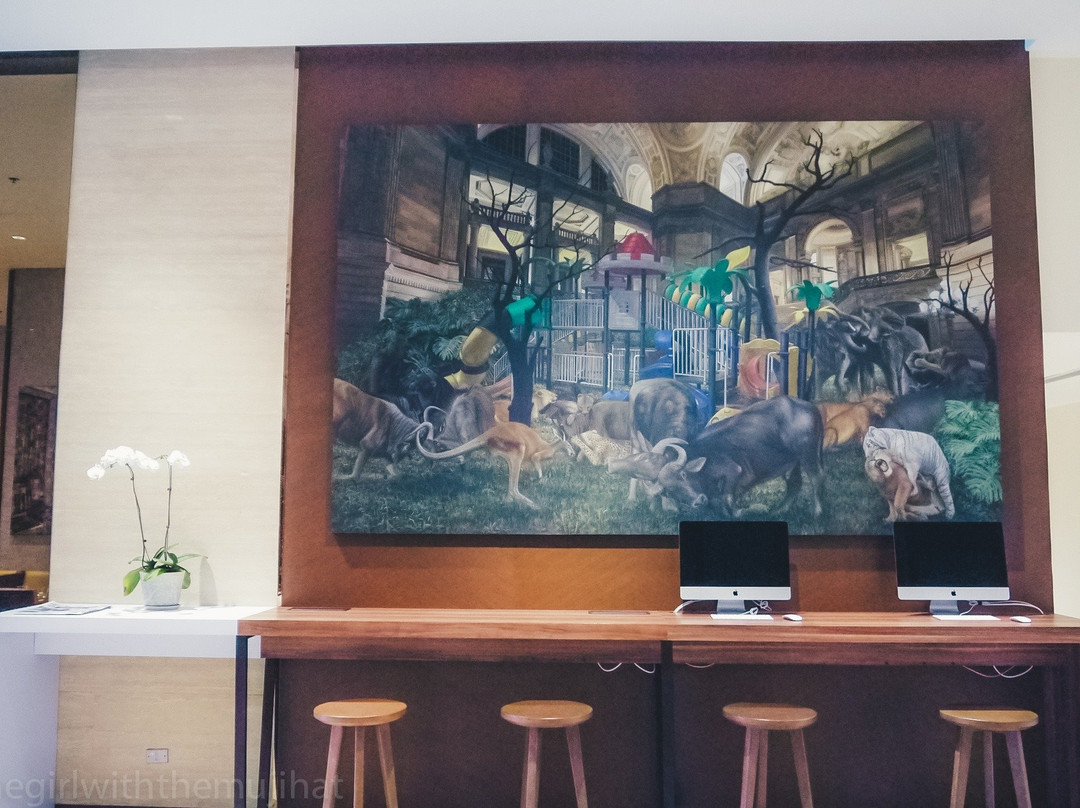 Summit Hotel Greenhills主图