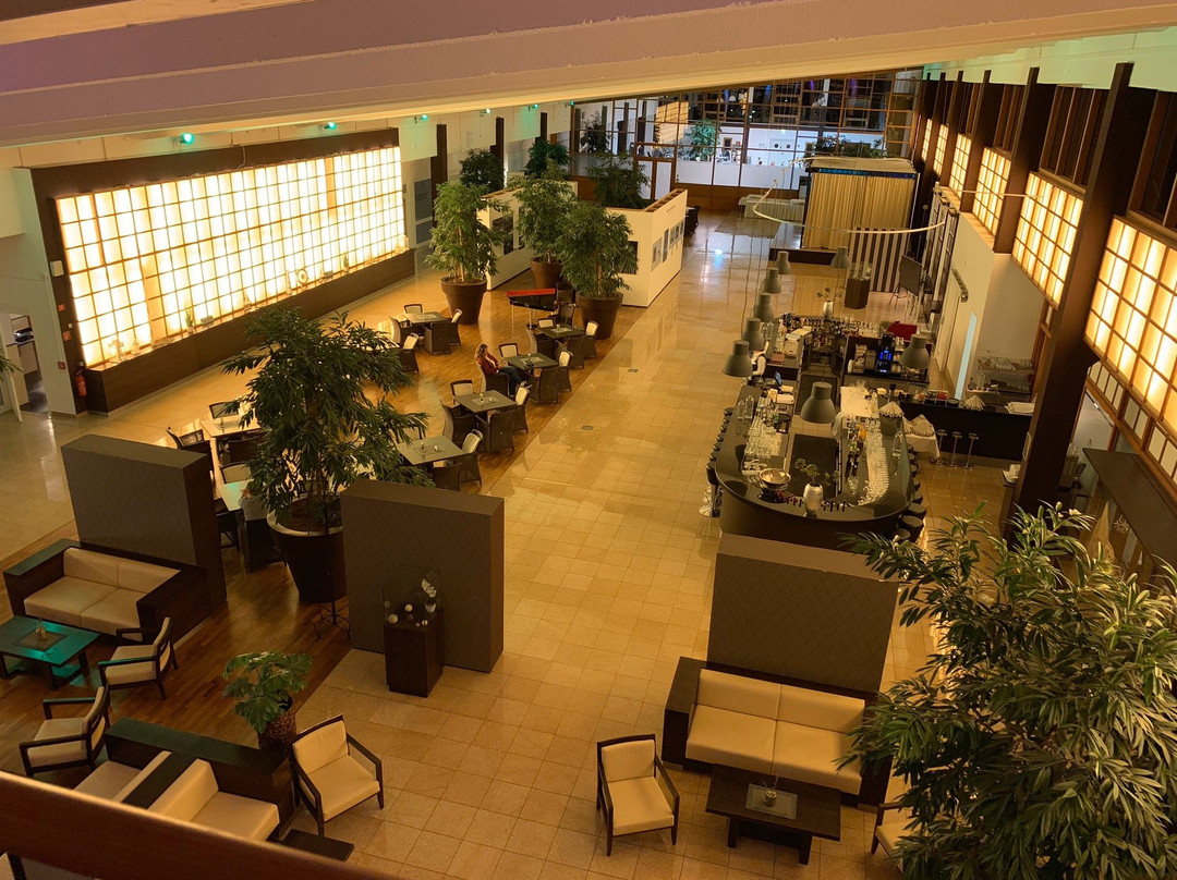 琴斯特四季度假酒店主图