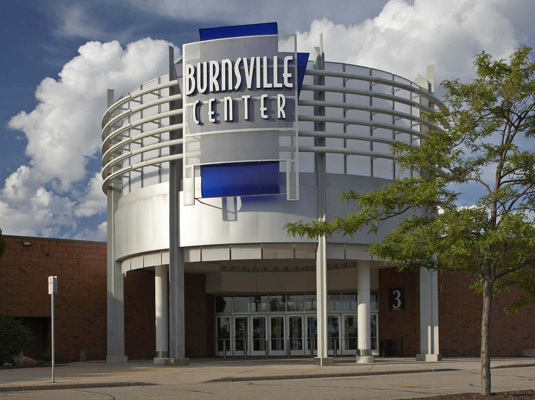 Apple Valley旅游景点-Burnsville Center