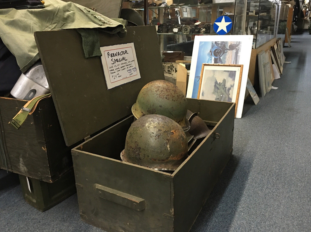 Military Antiques & Museum景点图片