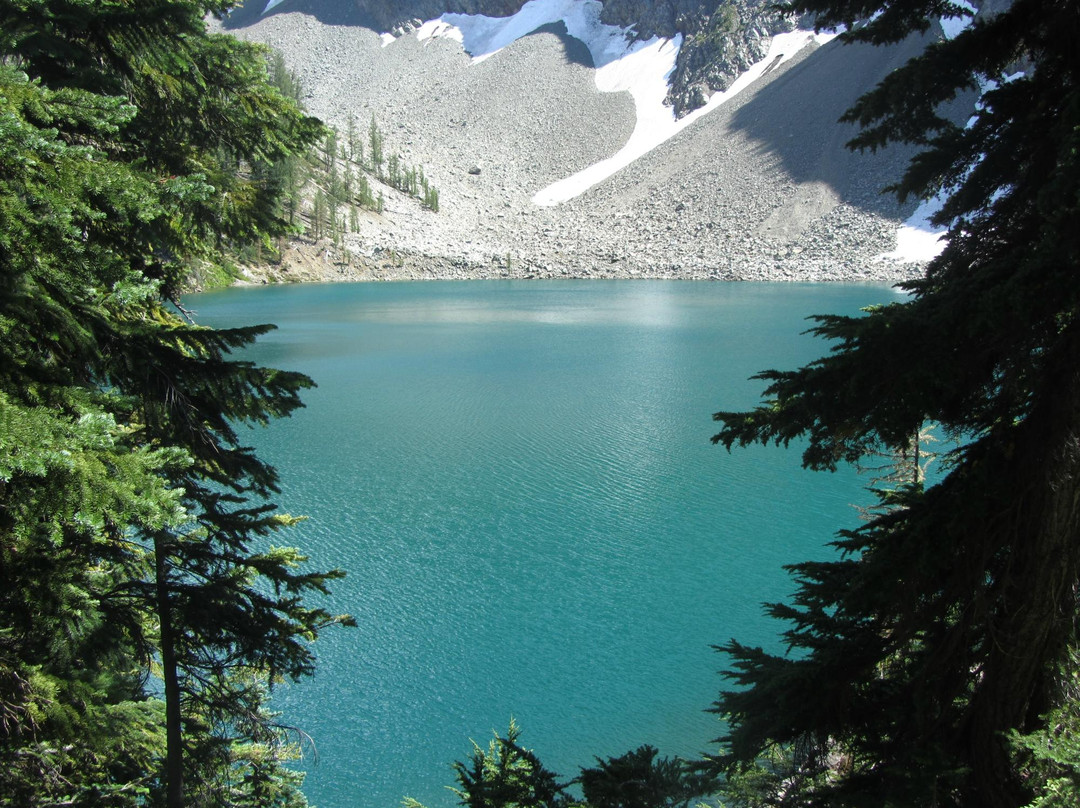 Blue Lake Trail景点图片