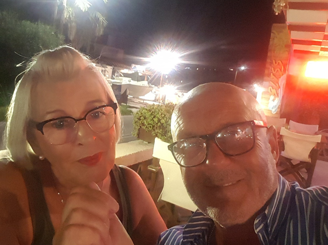 Bliss swimming pool and bar-Alykanas必去景点