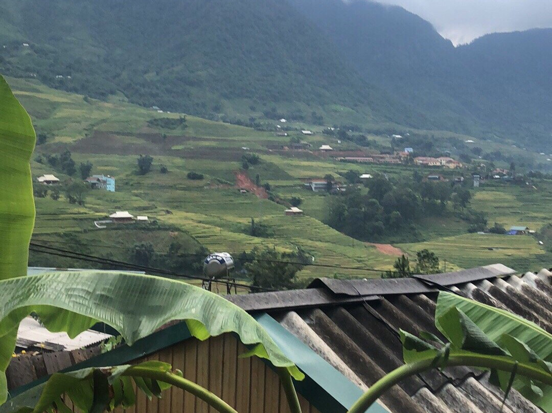 布法罗幸运德西山林小屋主图