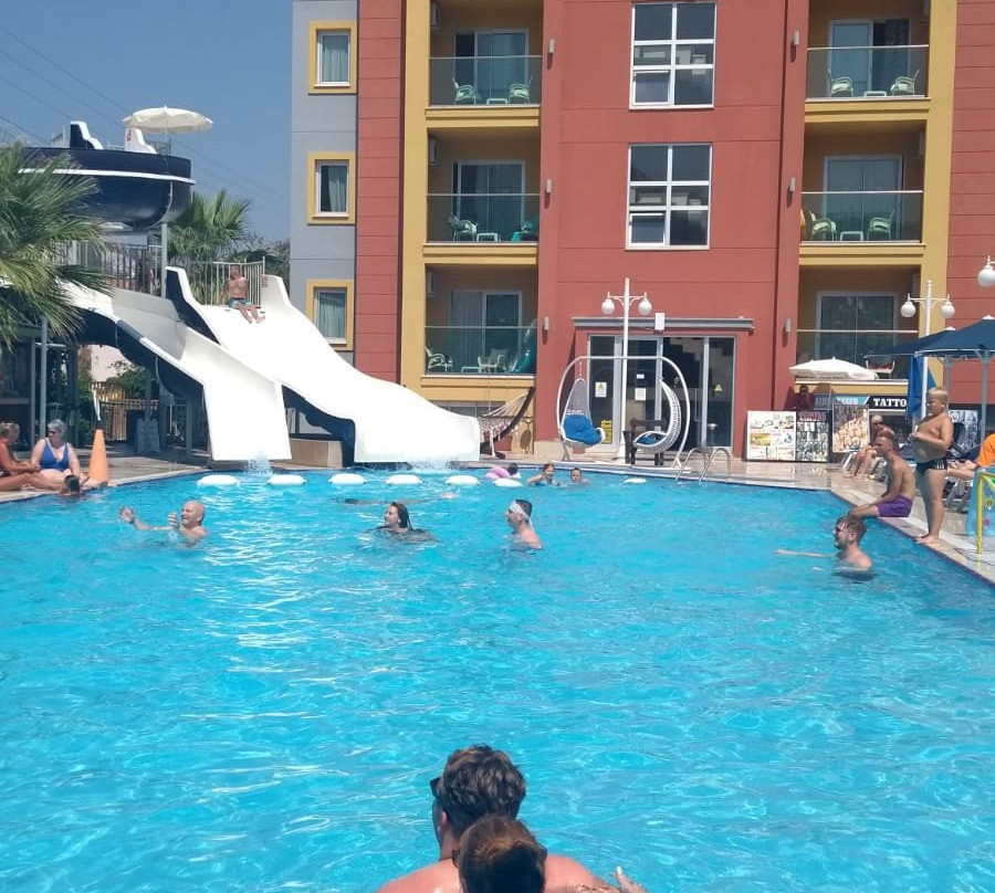 Club Alpina Apartments Hotel主图