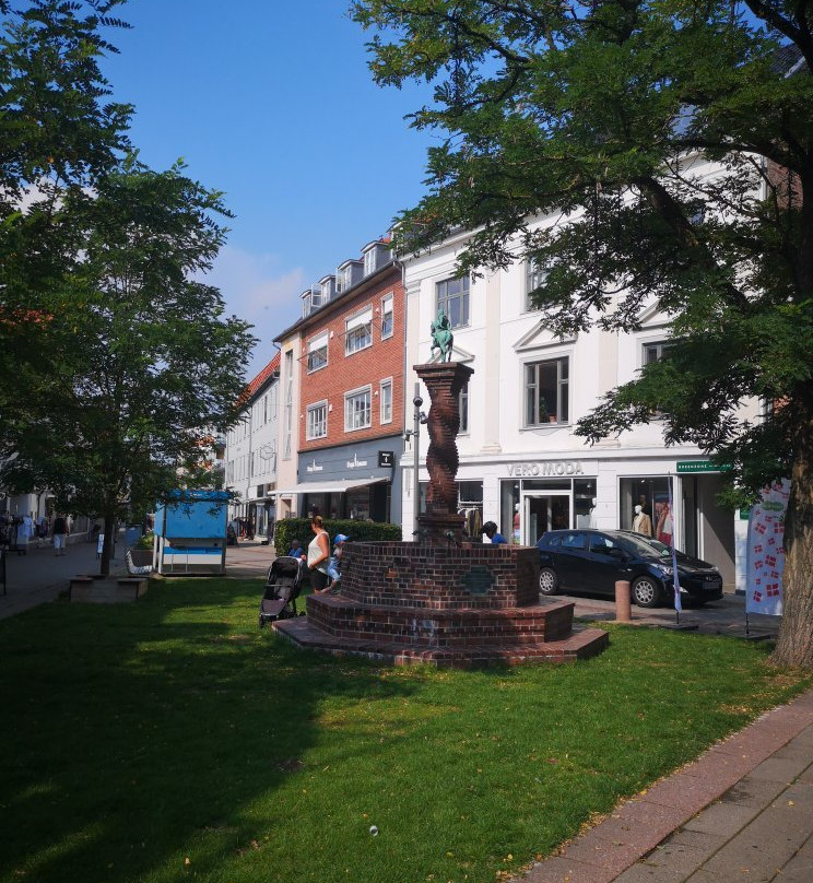 Rytterstatue At Peder Bodilsen-奈司特维德必去景点