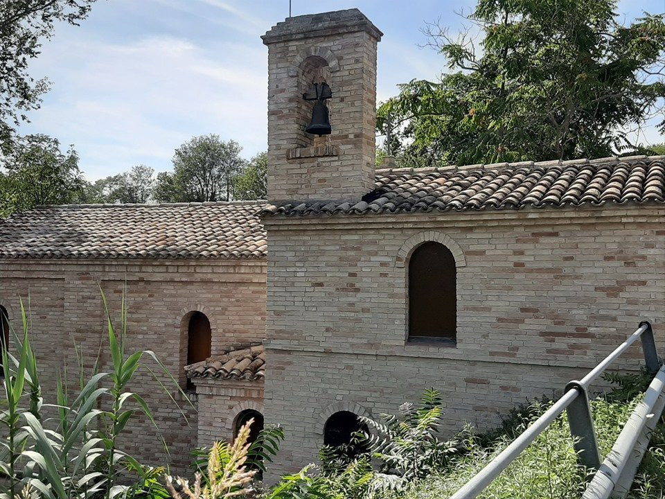 Santuario di Santa Maria dell'Acquasanta景点图片