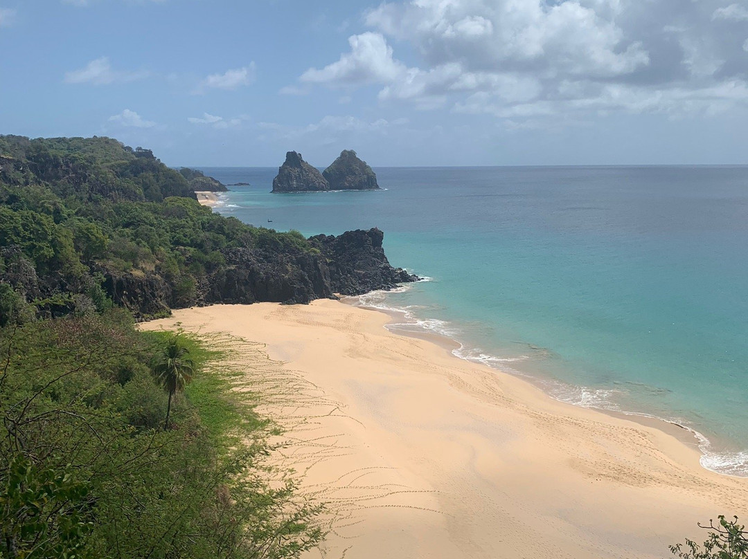 Praia do Americano景点图片