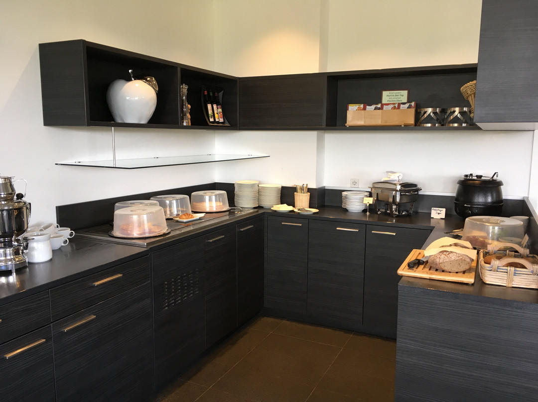 坦霍夫旅游酒店主图