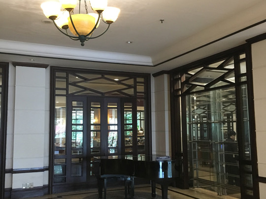 巴厘巴板大酒店主图