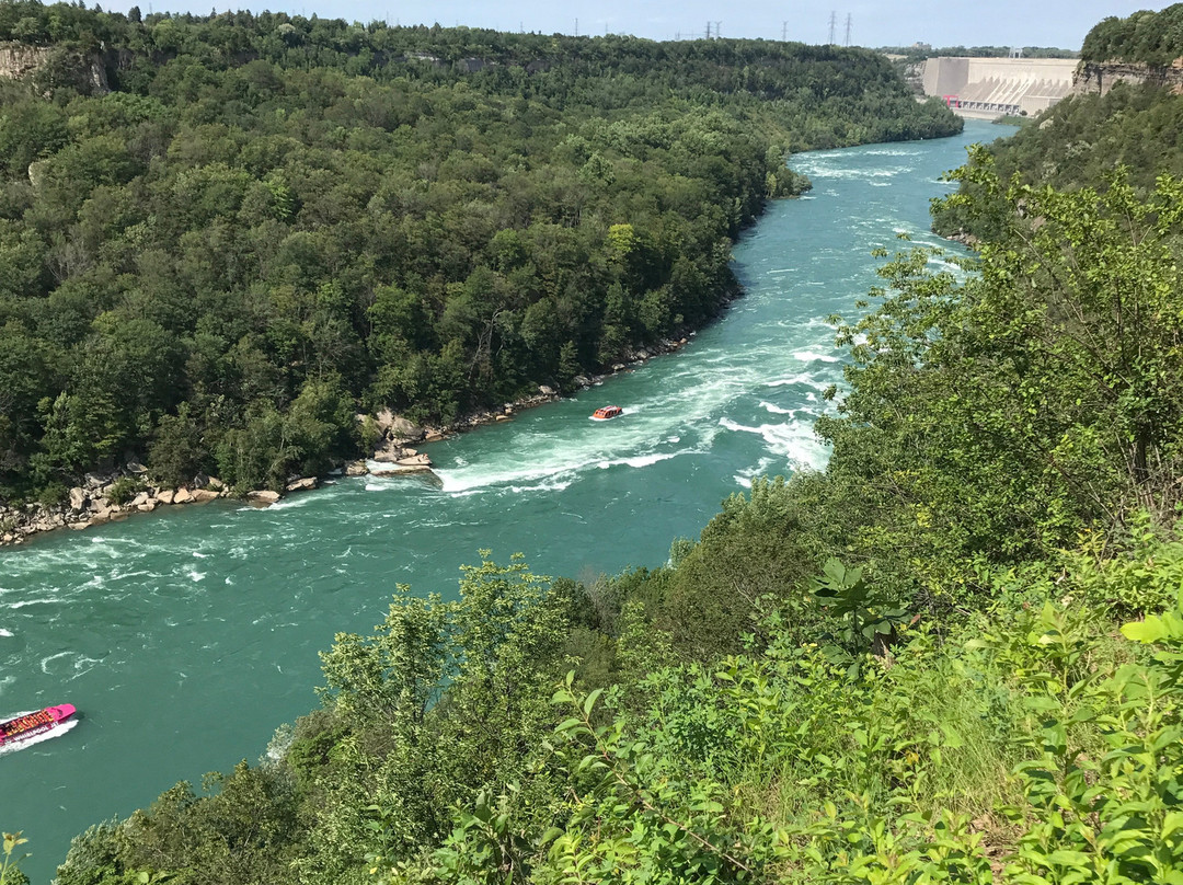 Discover Niagara Shuttle-尼亚加拉大瀑布必去景点