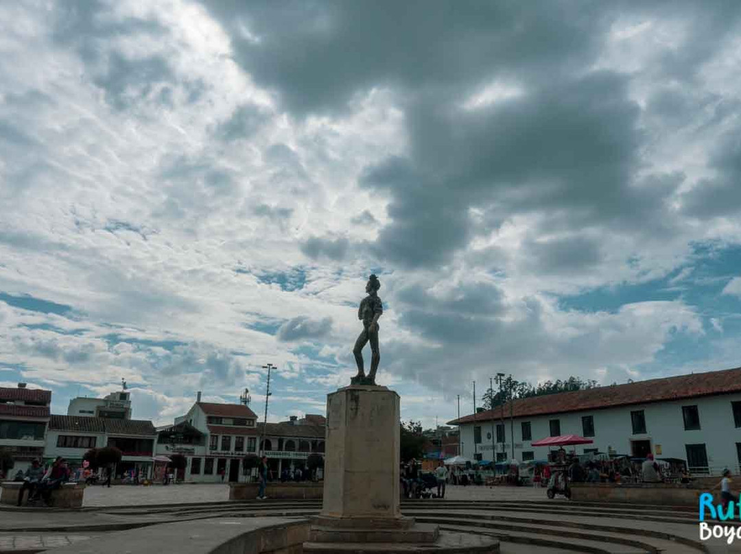 Plaza de Bolivar-Chiquinquira必去景点