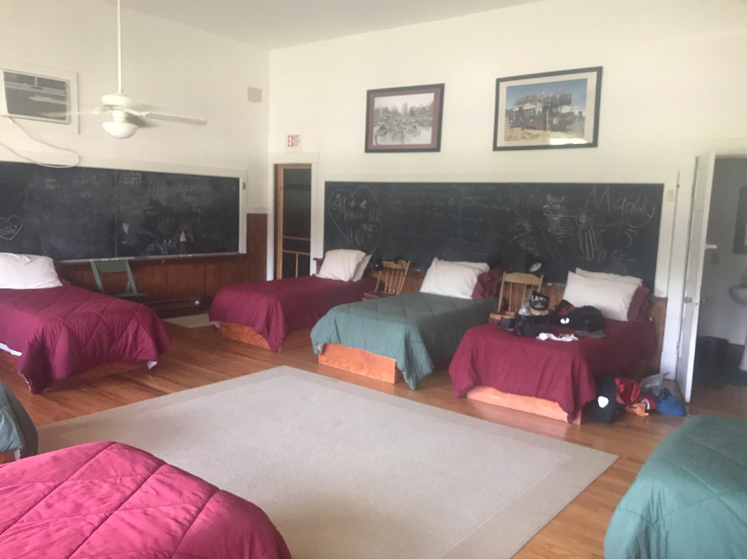 The Old Schoolhouse  of Isle La Motte主图