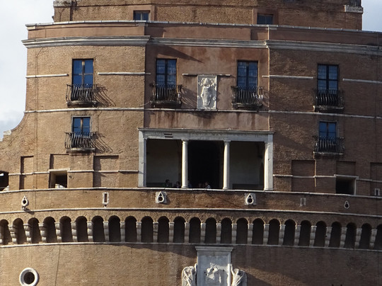 圣·迈克尔塑像-罗马必去景点