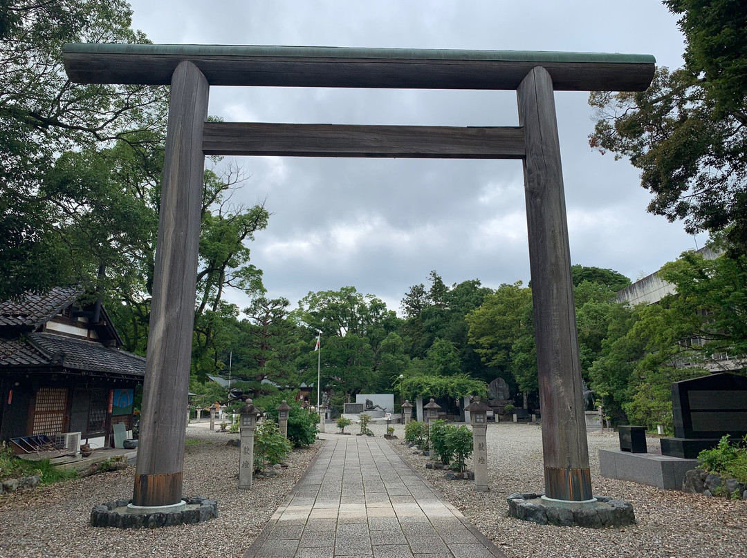Shiga Prefecture Gokoku Shrine景点图片