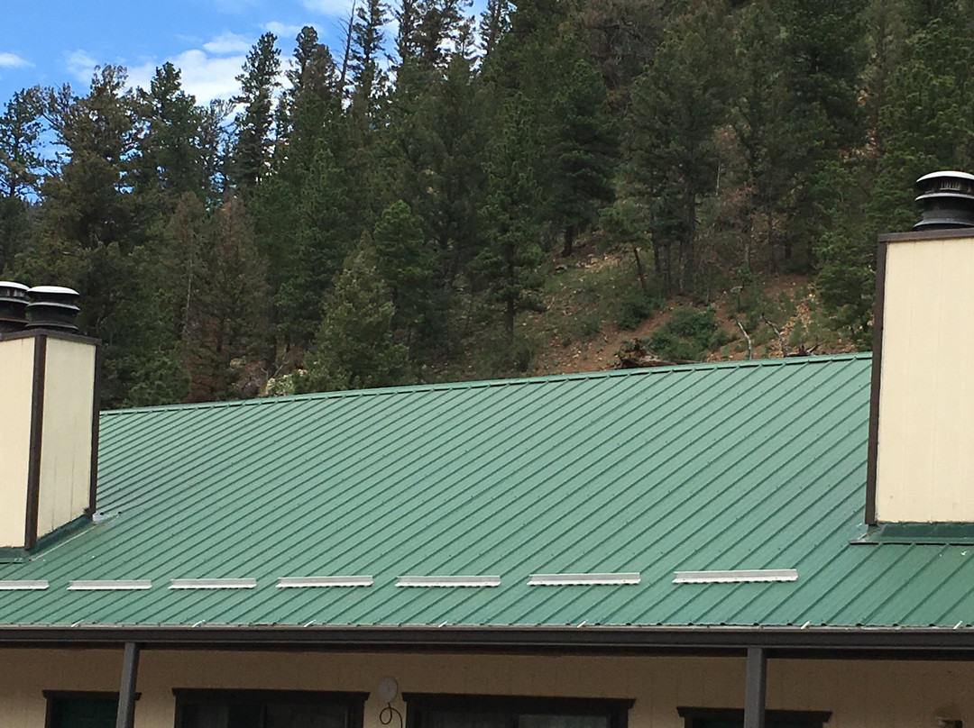 Ponderosa Lodge主图