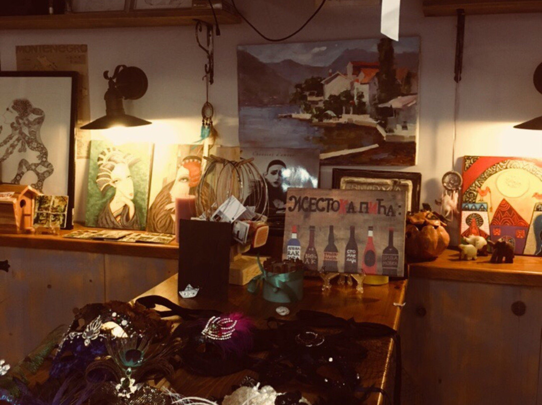 Magic Yard Gallery-布德瓦必去景点