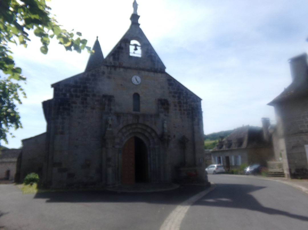Eglise Saint Pierre De Menet景点图片