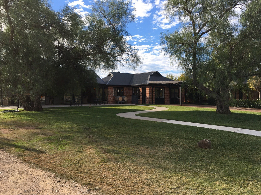 Tinonee Vineyard Estate-Broke必去景点