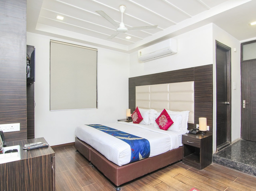 Dibiyapur酒店住宿-OYO 3232 Royal Inn