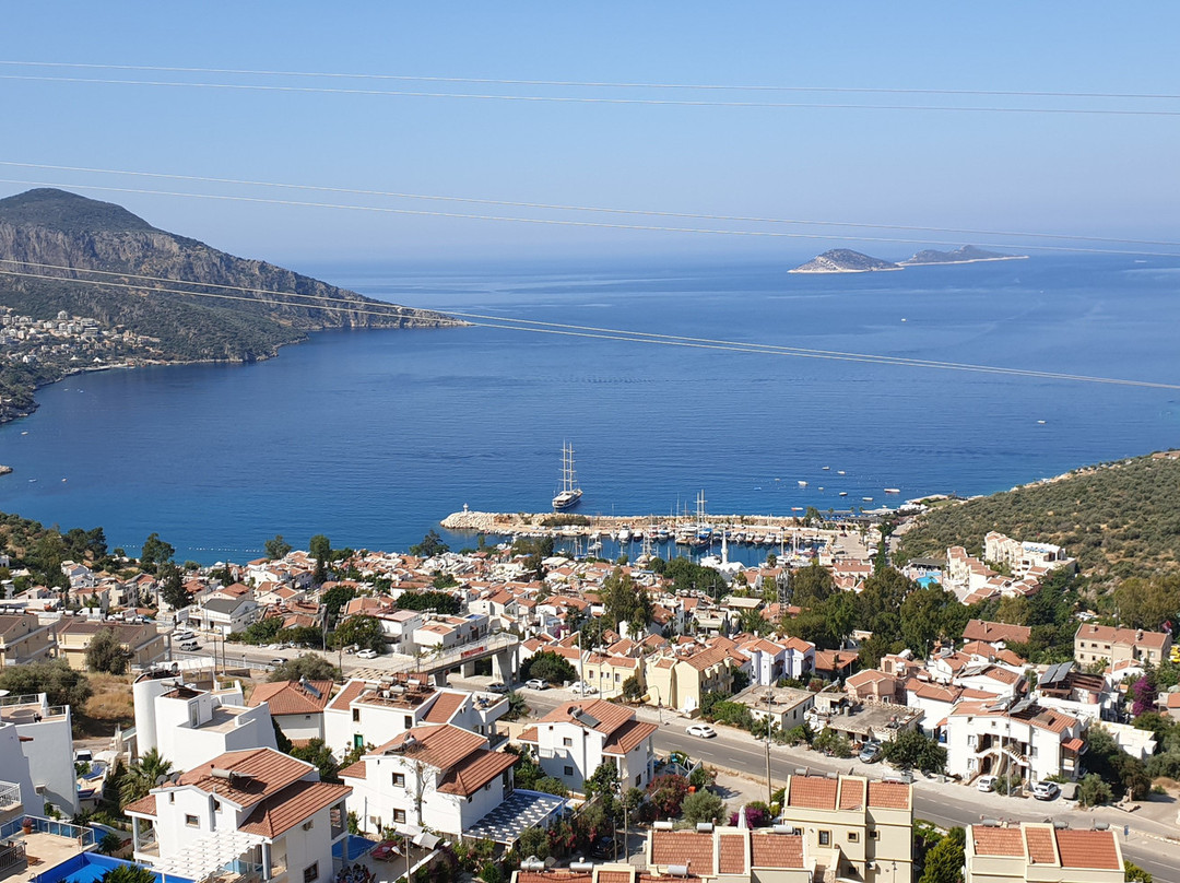 The Mediteran Hotel主图