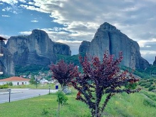 Grand Meteora Hotel主图