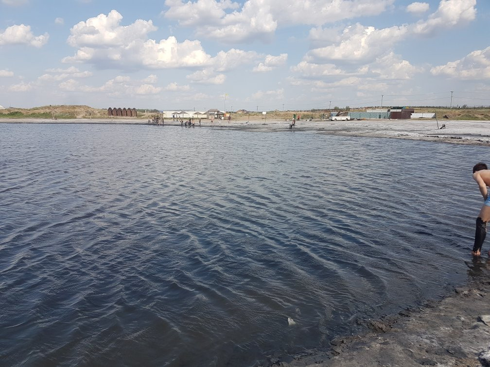 Tuzluchnoye Lake景点图片