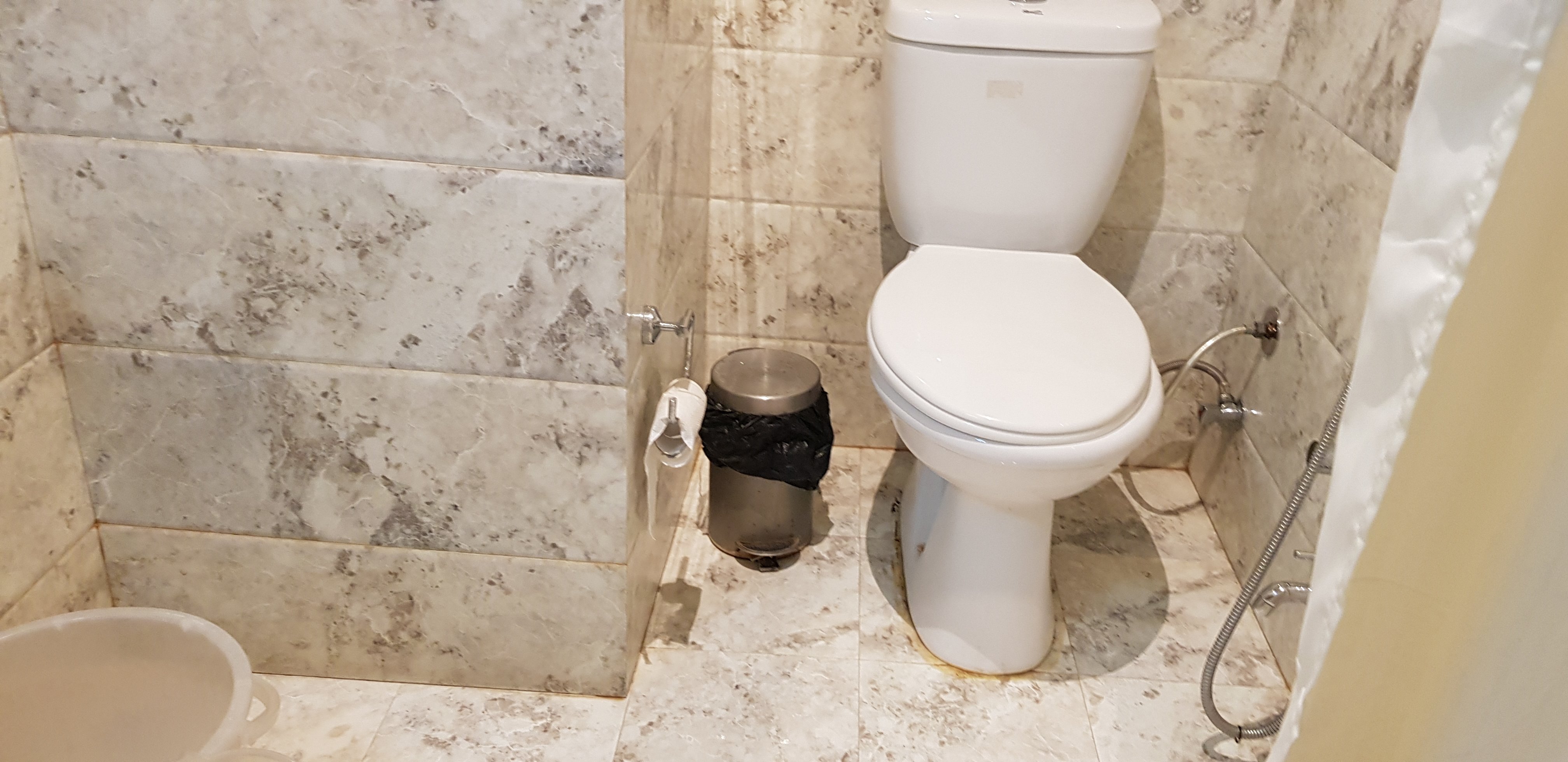 Royal Inn Hotel-浴室