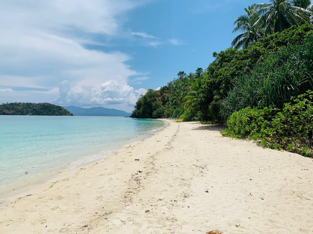 Tiamban Beach景点图片
