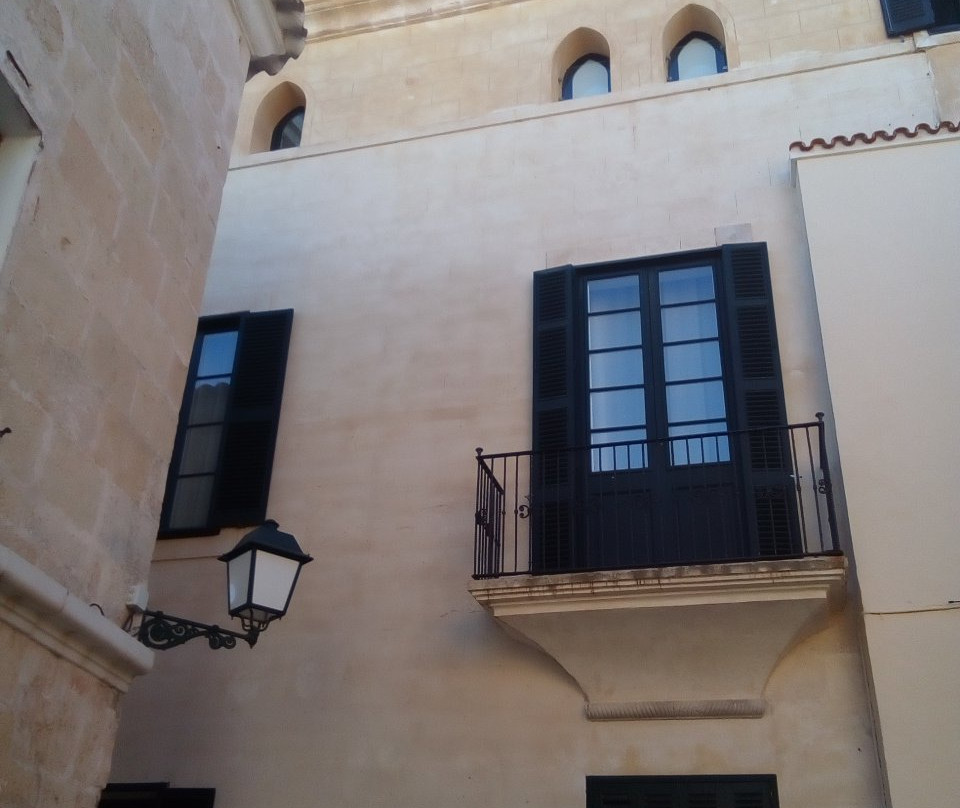 Museo Col.leccio Pintor Torrent-休达德亚必去景点