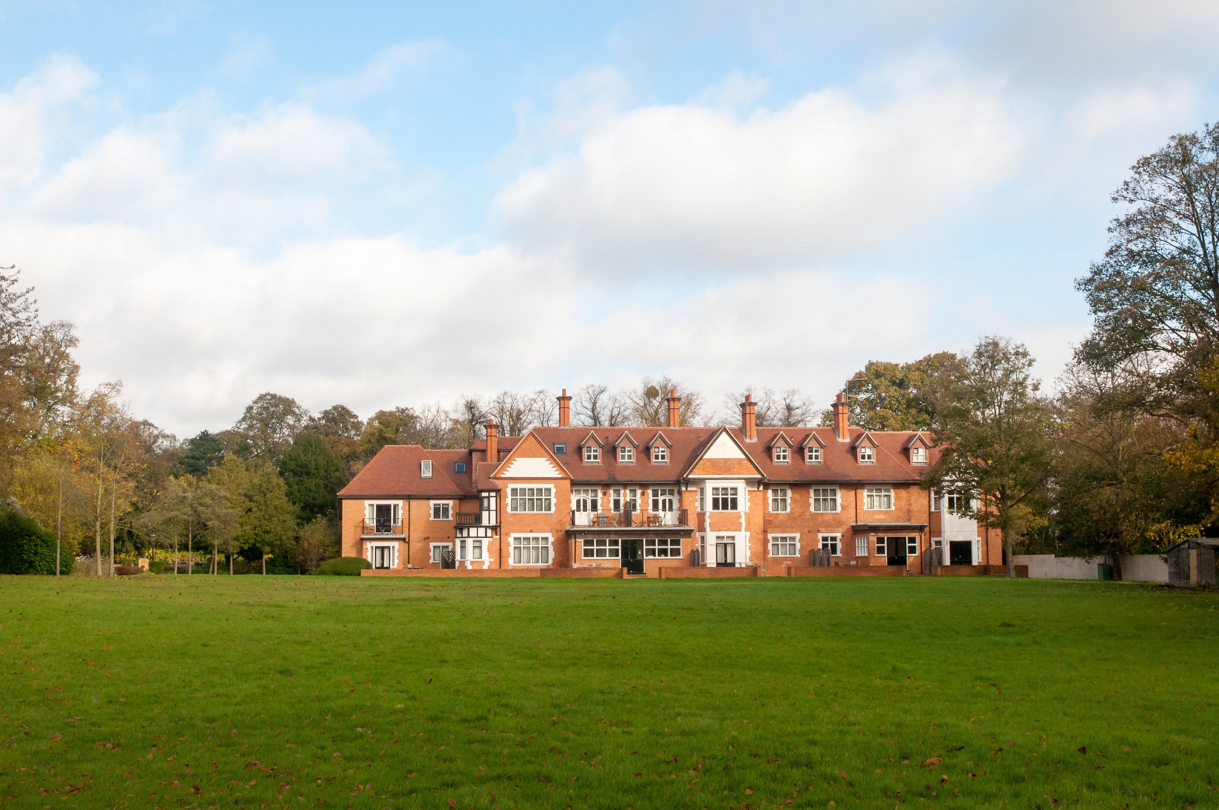 Clarendon Apartments - Wraysbury Hall-官方