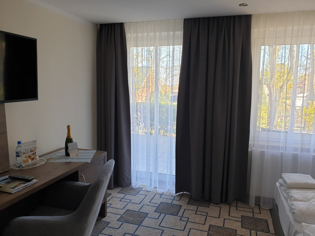 Ostseehotel - Villen im Park主图