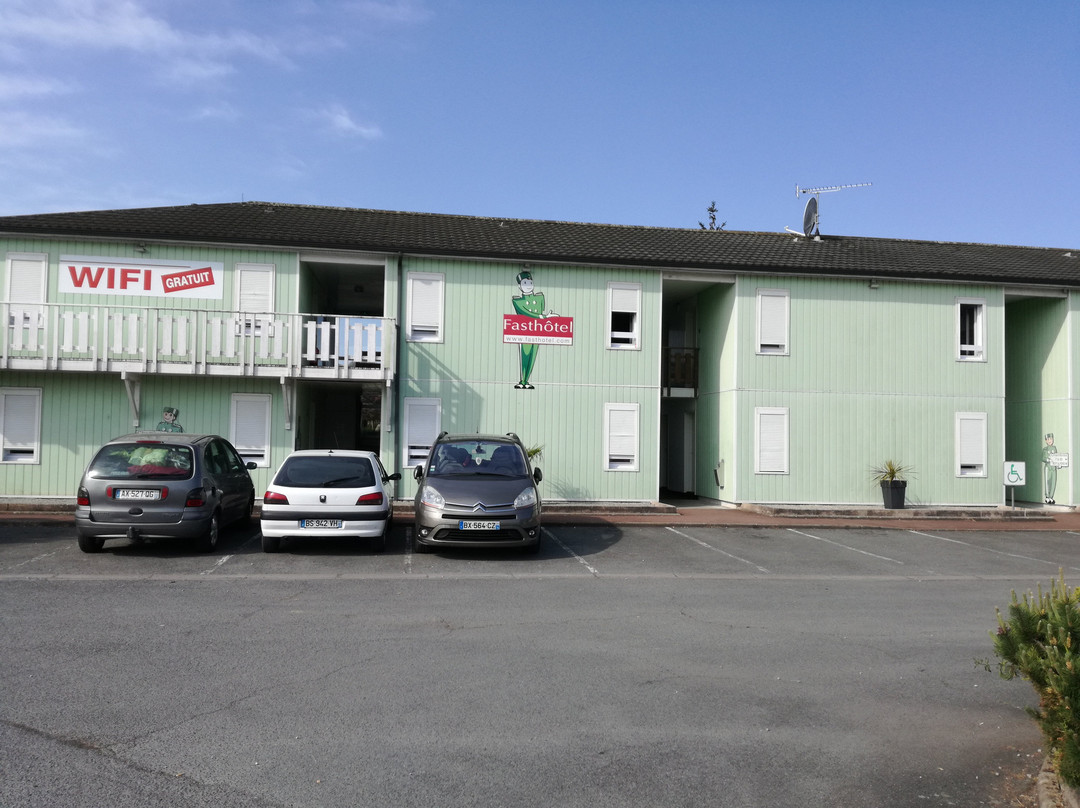 永河畔拉罗什法斯特酒店