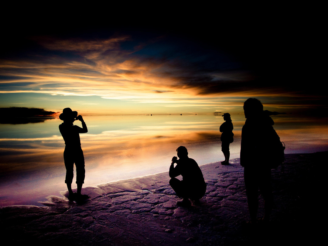 Cruzzani Travel by:Hotel Luna Salada-Colchani必去景点