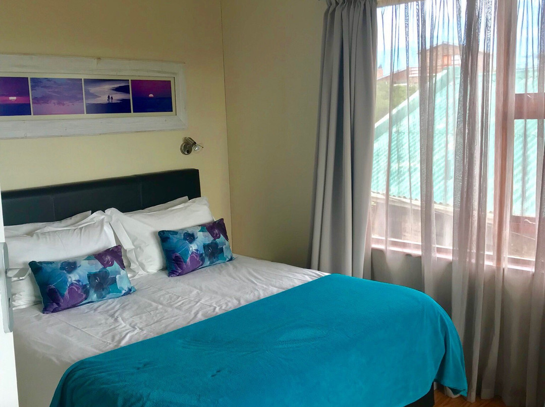 Oyster Kaya At Oyster Bay主图