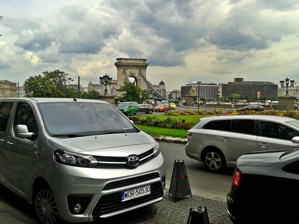 VAN BUS TAXi Przewozy Taksowkowe - TAXI Services