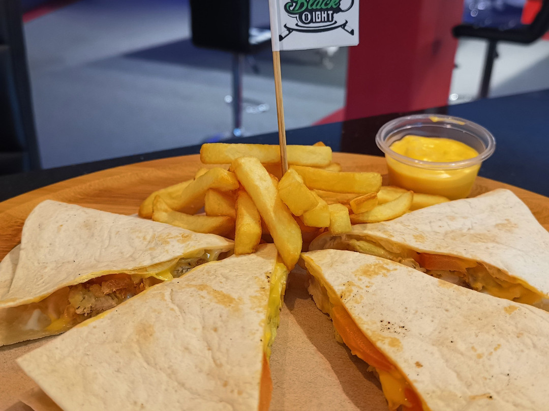 Black 8ight Cafe-朱拜尔必去景点