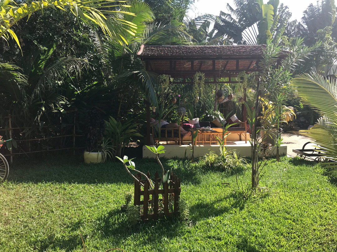 金歌厅垂直酒店主图