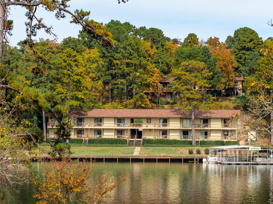 Long Island Lake Resort主图