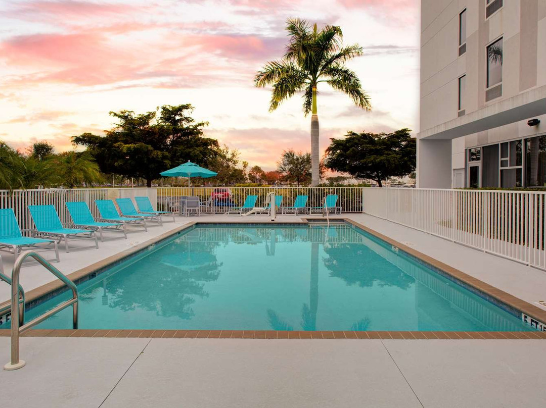 Hampton Inn & Suites Sarasota/Bradenton-Airport主图