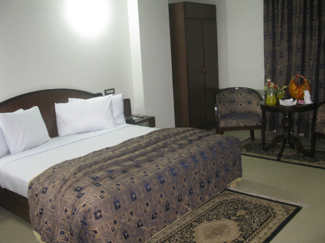 Hotel Sarawan Karachi主图