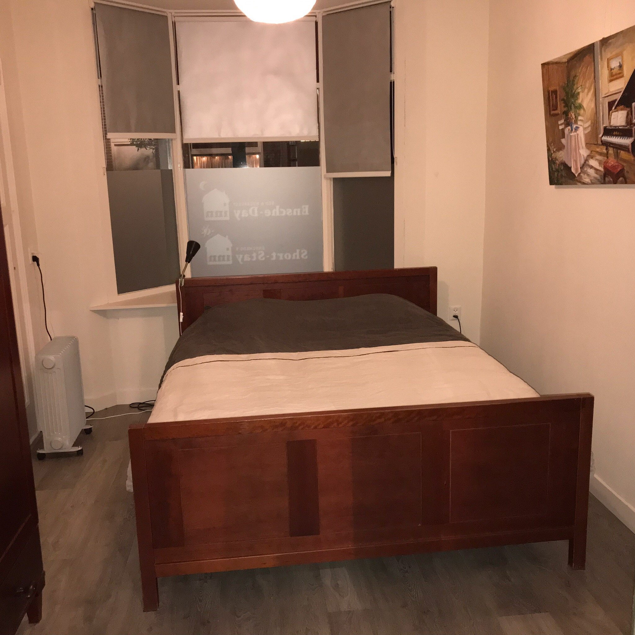 Bed and Breakfast Enschede-Day Inn-官方