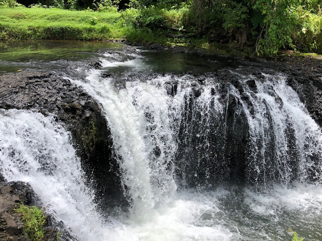 Togitogiga Waterfall景点图片