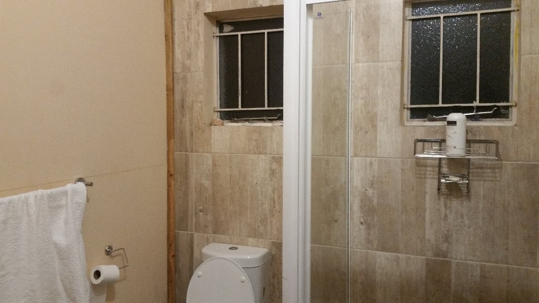 Suzie's Coffee Shop Accommodation主图