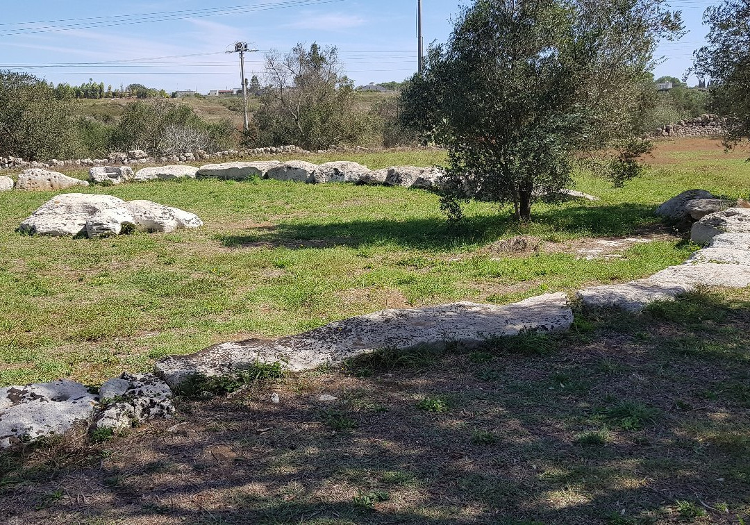 Dolmen Li Scusi景点图片