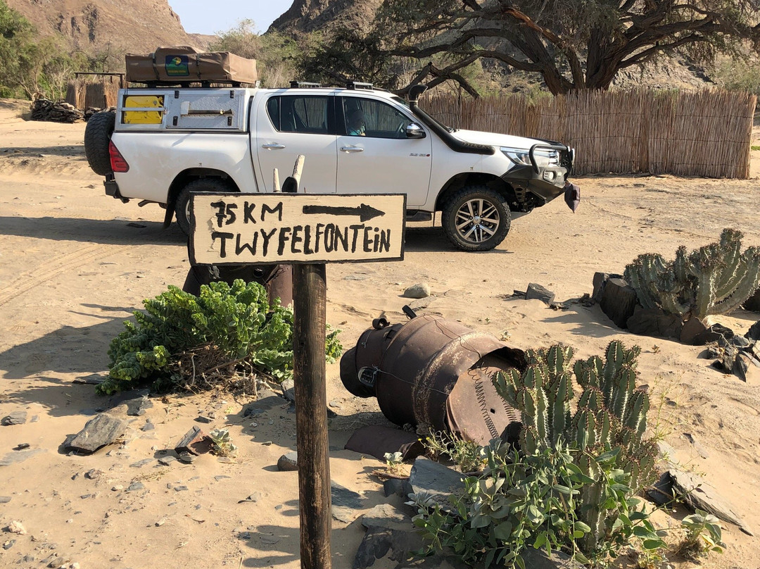 Ugab River-Khorixas必去景点