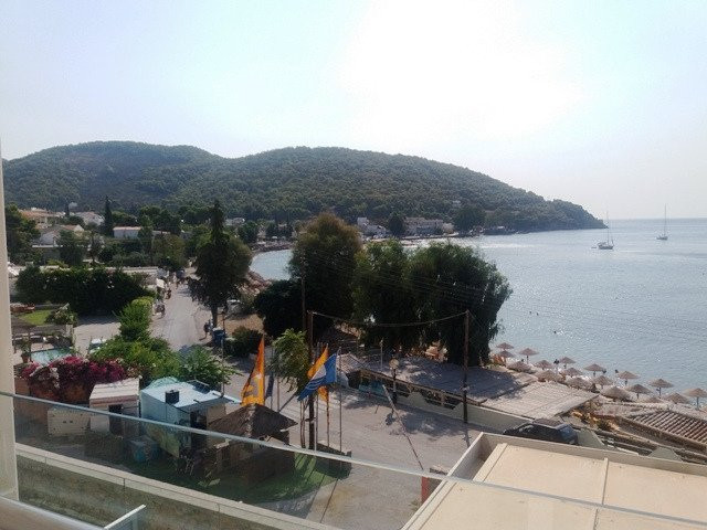 新埃格洛伊酒店主图