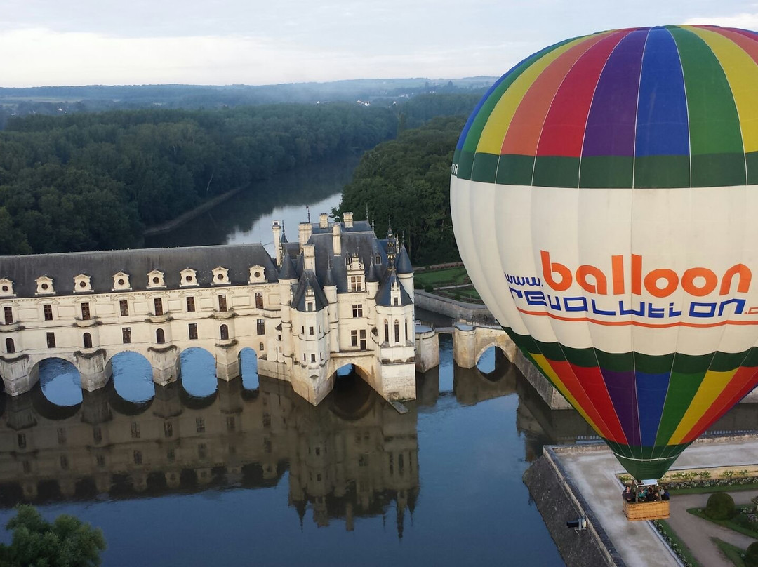 Amboise Montgolfière Balloon Revolution景点图片