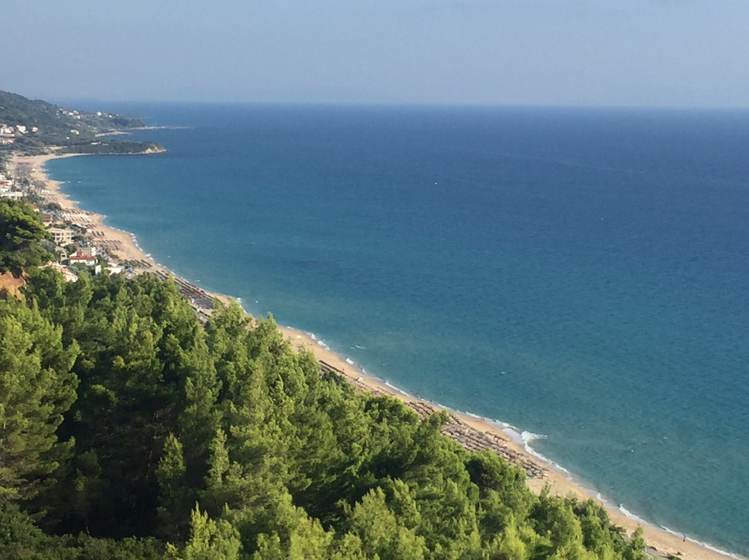 Loutsa Beach-Loutsa必去景点